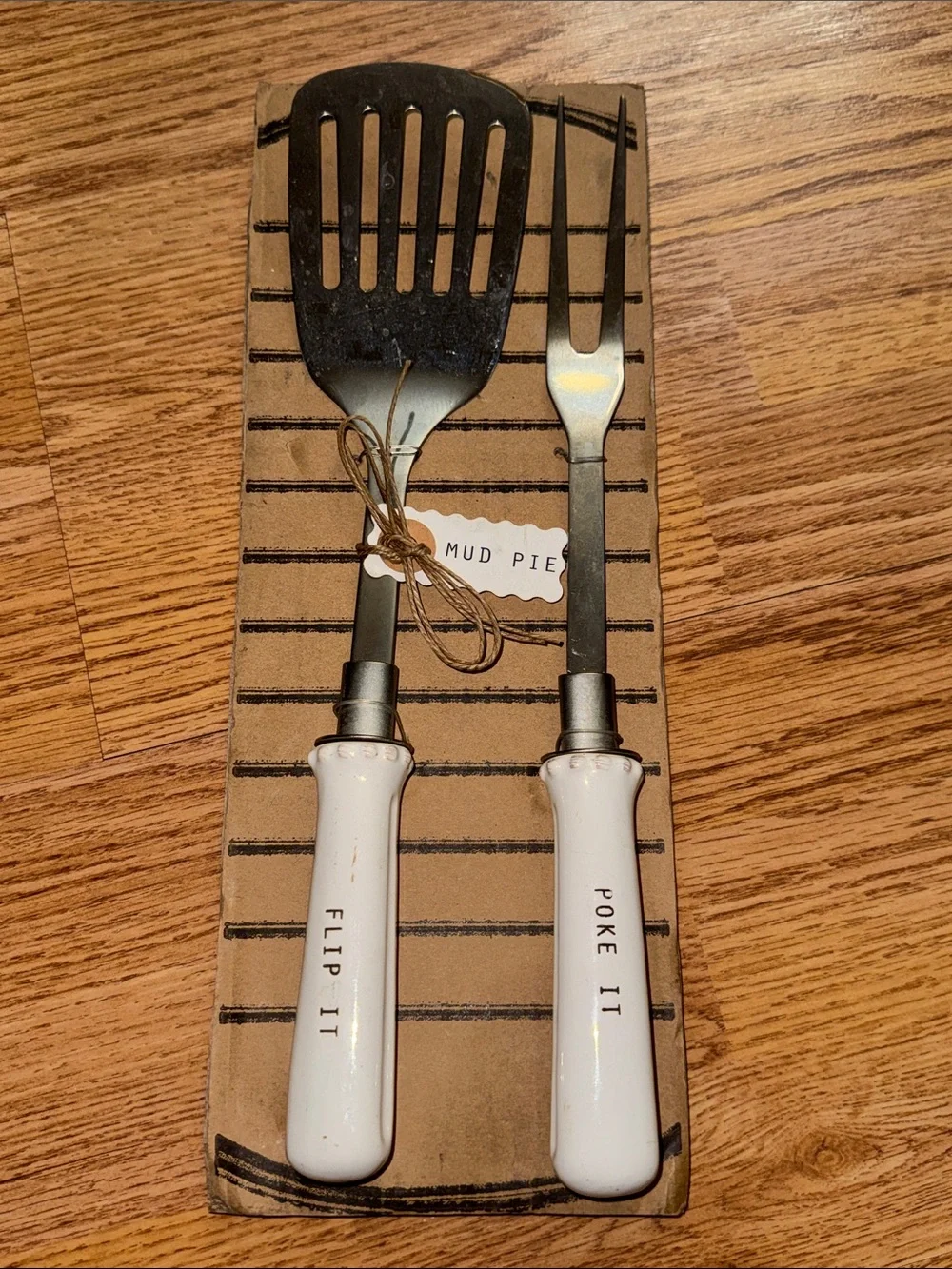 NWT Mud Pie White Ceramic Handle Grilling Spatula & Fork Set $34